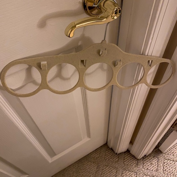 Other - Scarf hanger
